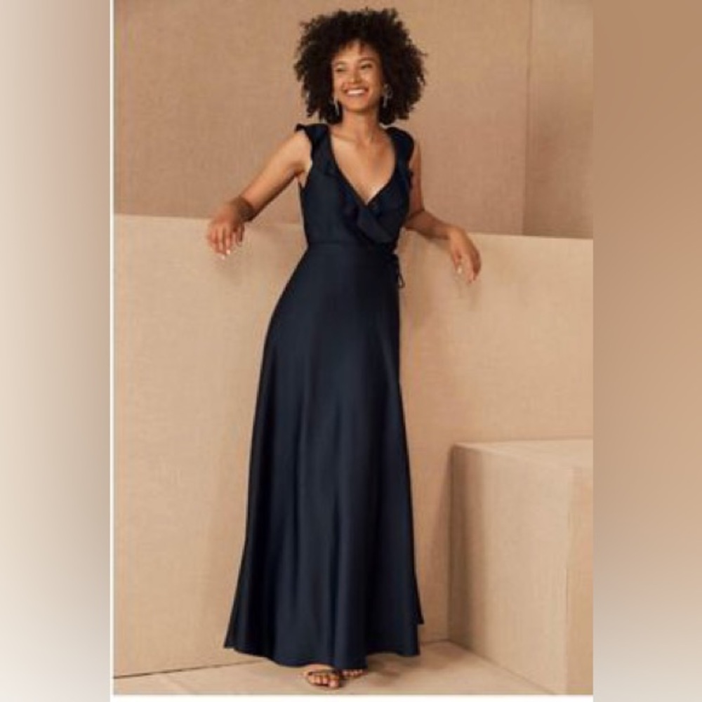 Long, navy blue wrap dress in size 6. Great for weddings!